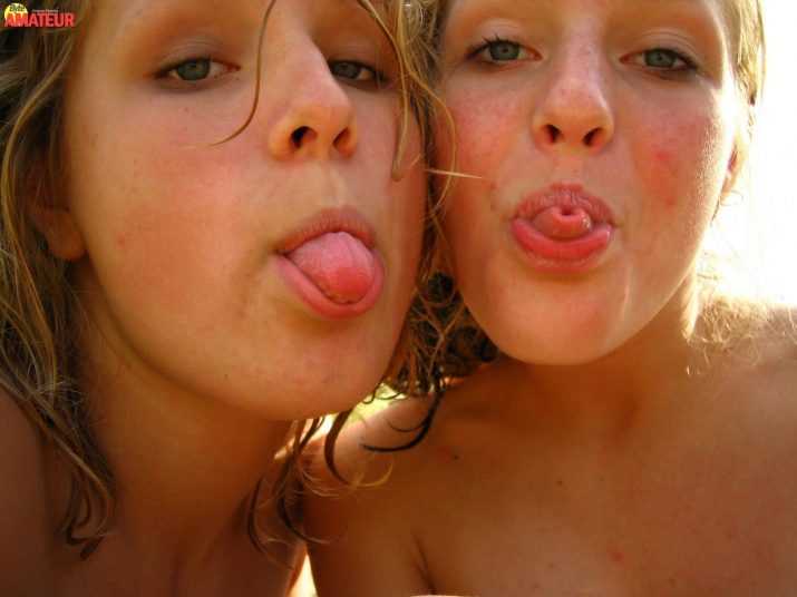 dos-teen-rubias-desnudas-en-la-playa-53