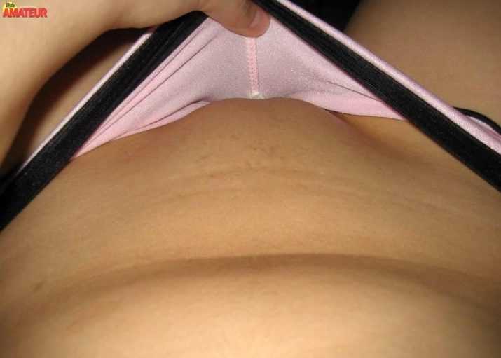 Jovencita metiendose el dedo (58)