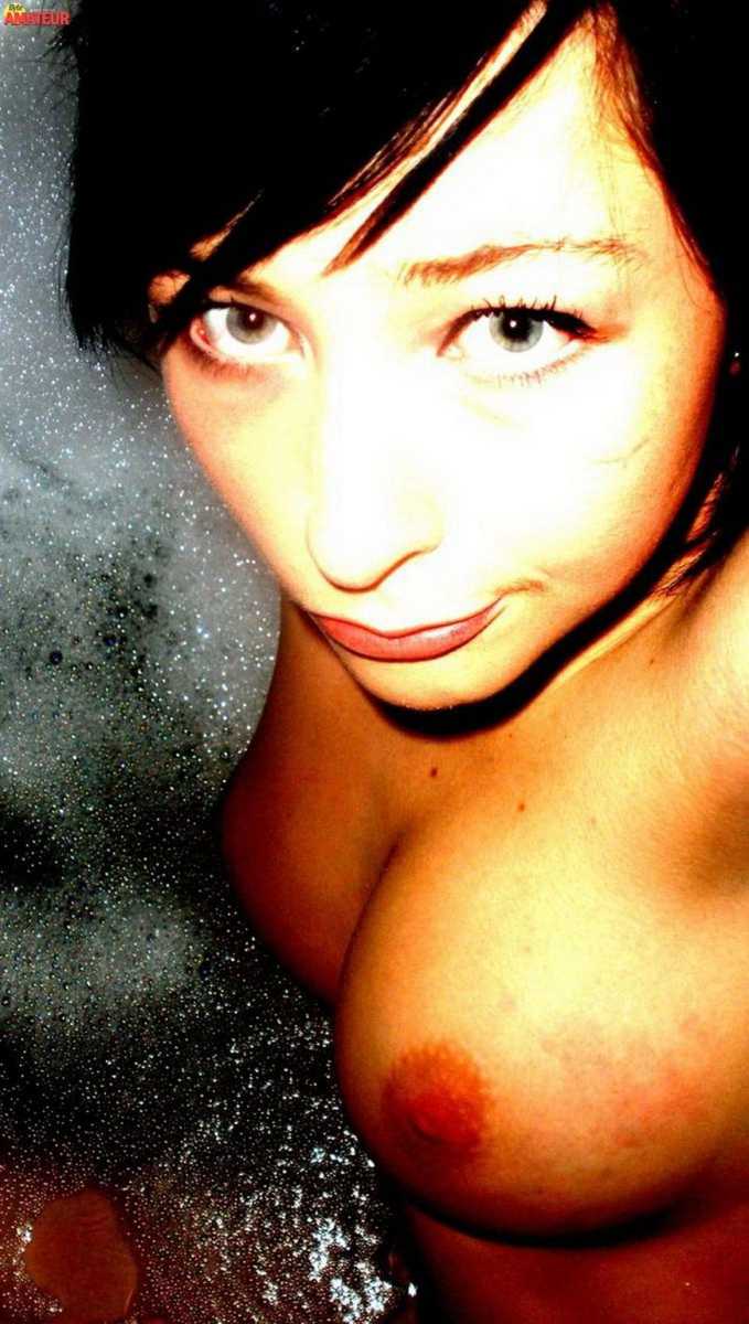 punk-tetona-selfie-porno-20