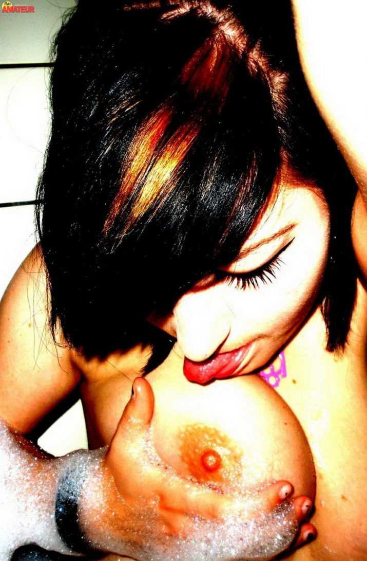 punk-tetona-selfie-porno-46