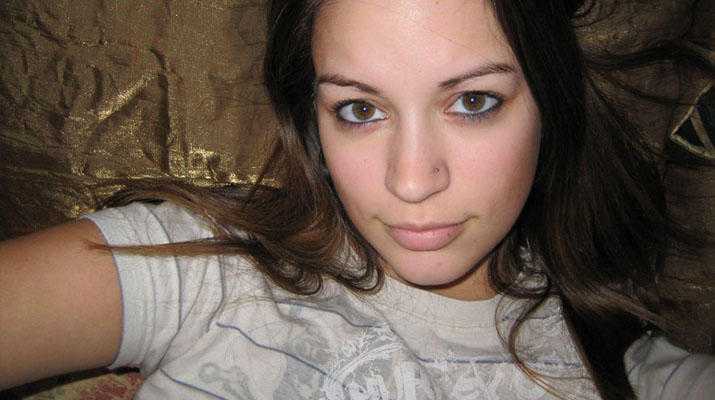 Bellos ojos preciosas tetas