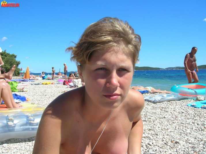 chica-nudista-de-tetas-hermosas-17