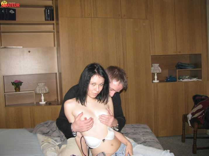 delgada-cachonda-desnuda-31