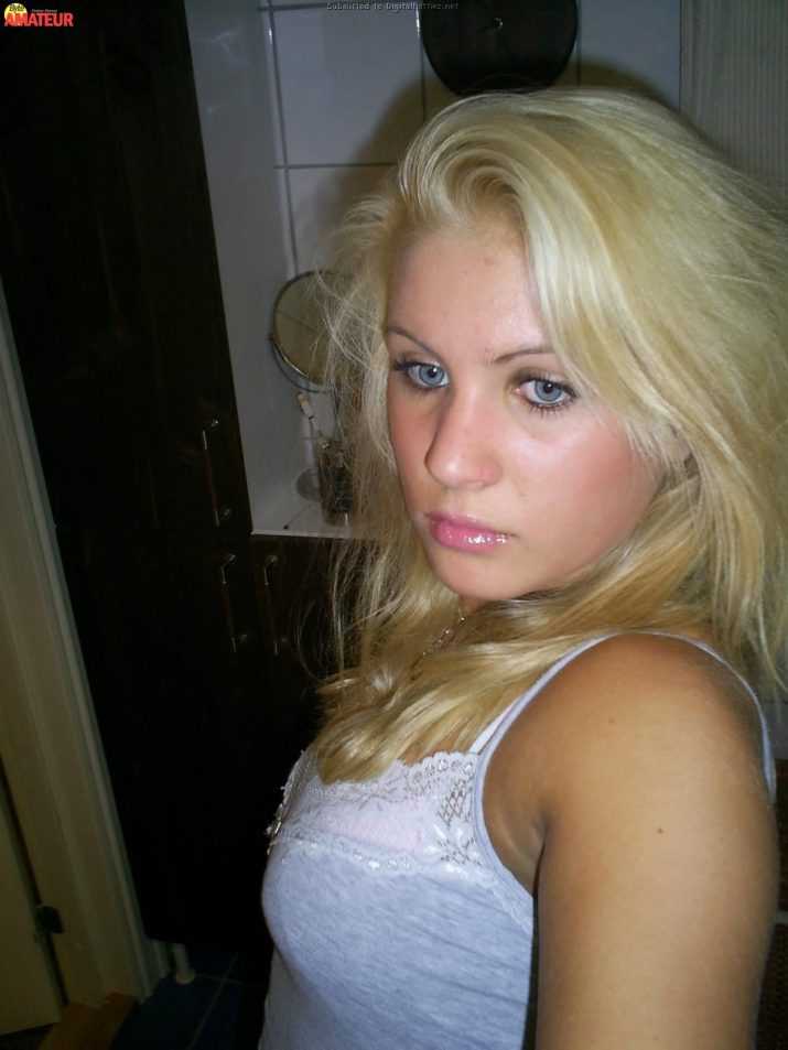 hermosa-rubia-follando-por-el-culo-4