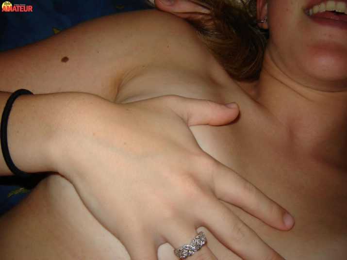 preciosa-teen-chupando-polla-1