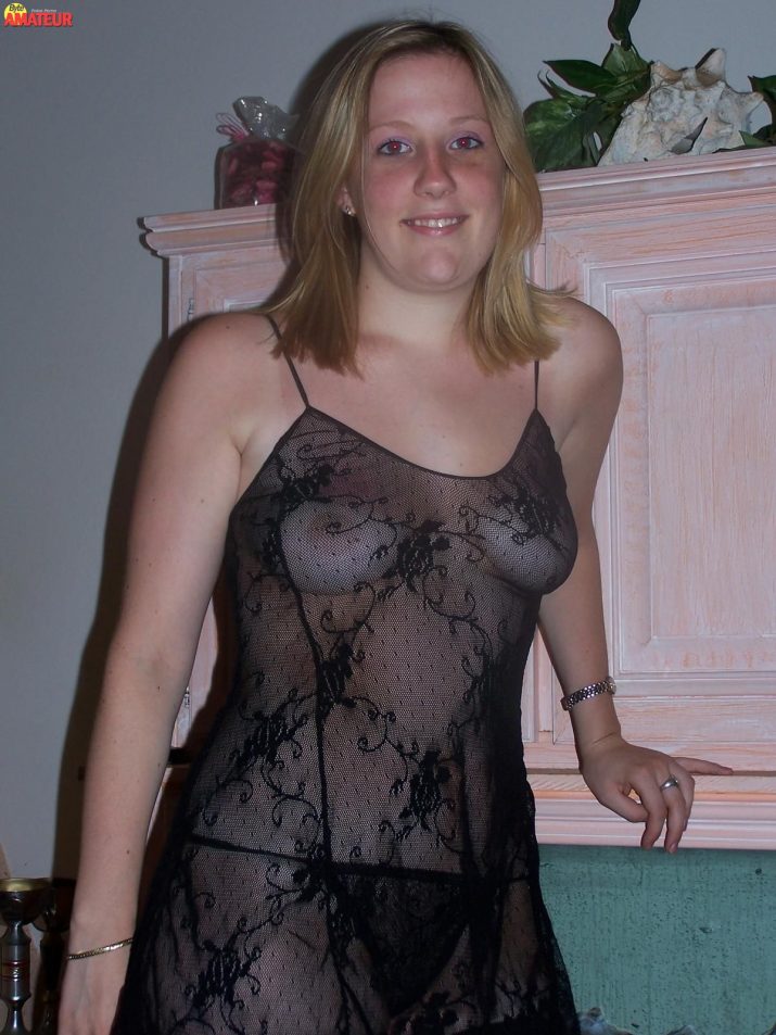 dos-maduras-lesbianas-en-orgia-swinger-18