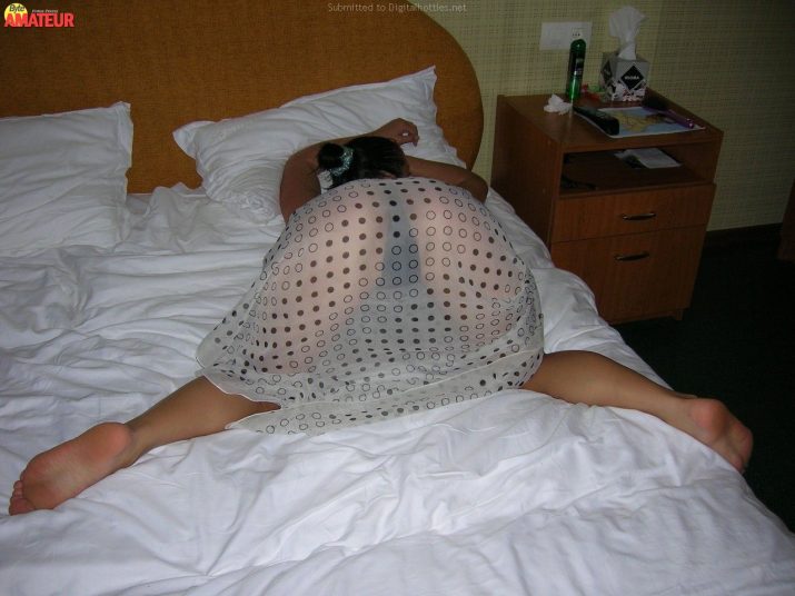 brasilena-desnuda-en-sus-vacaciones-20