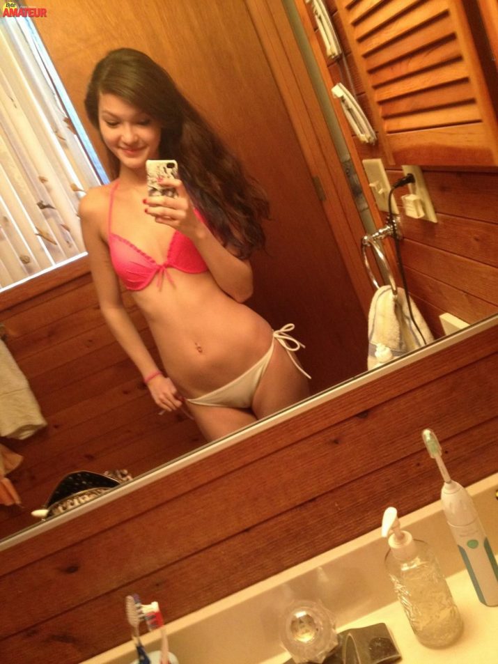 jovencita-auto-fotos-desnuda-2