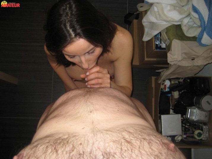 madura-exhibiendo-las-tetas-122