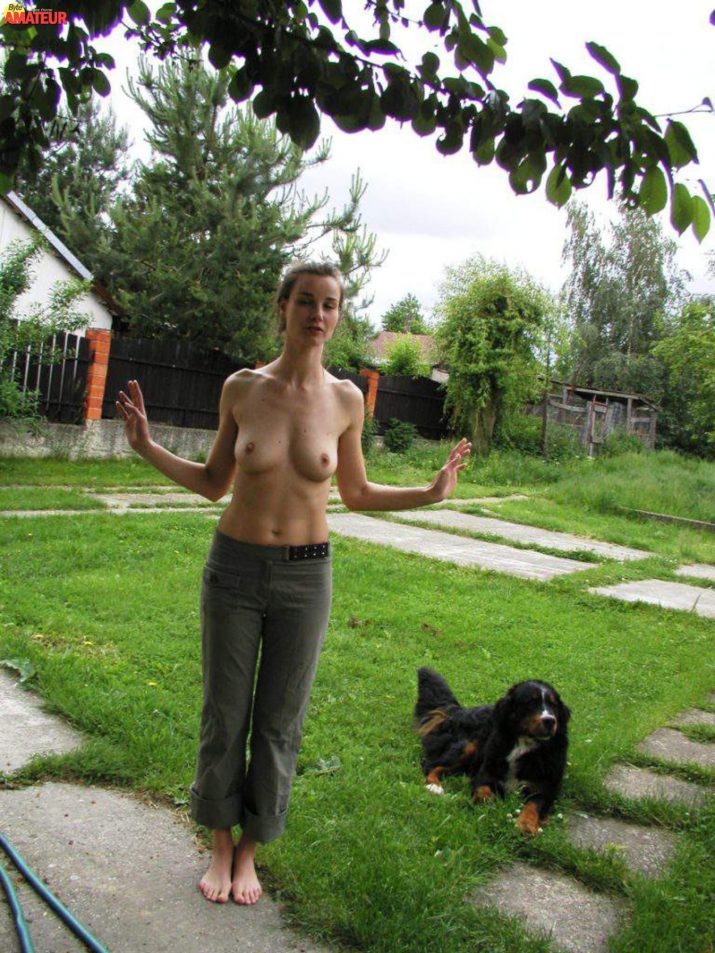 madura-exhibiendo-las-tetas-3