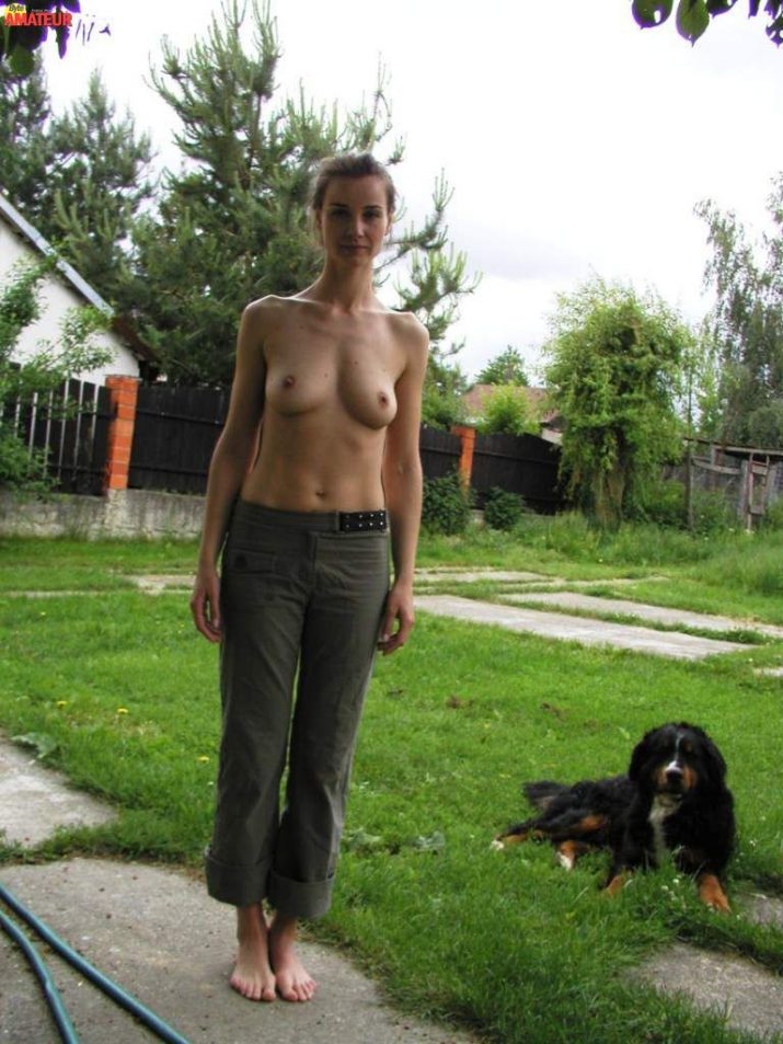 madura-exhibiendo-las-tetas-5