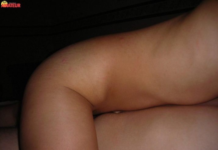 senora-posando-sexy-y-cogiendo-17
