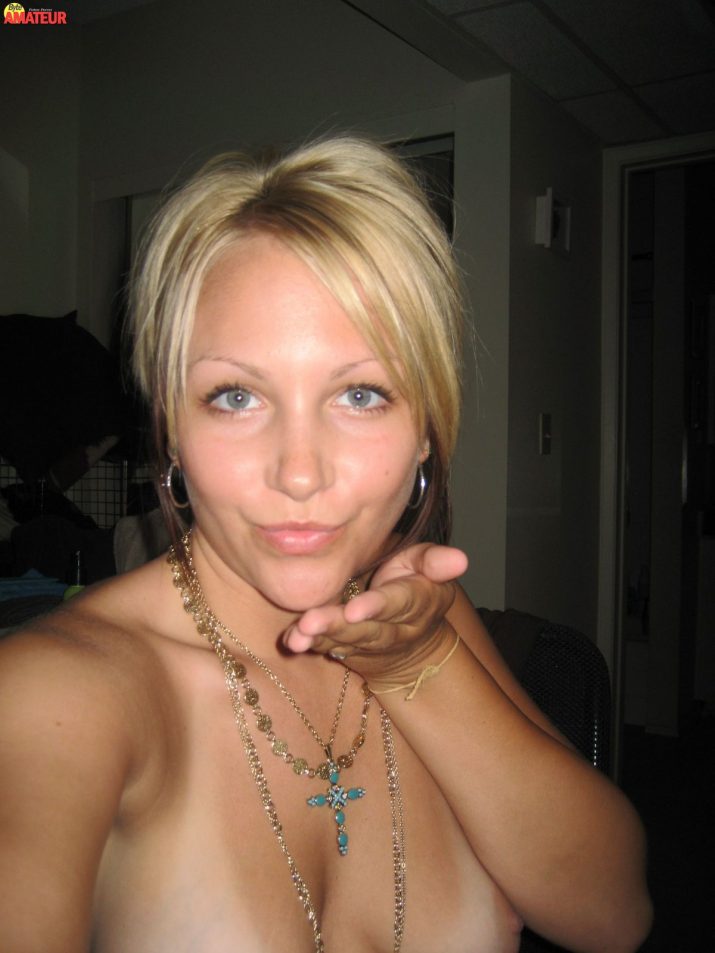 Bella venezolana desnuda (29)