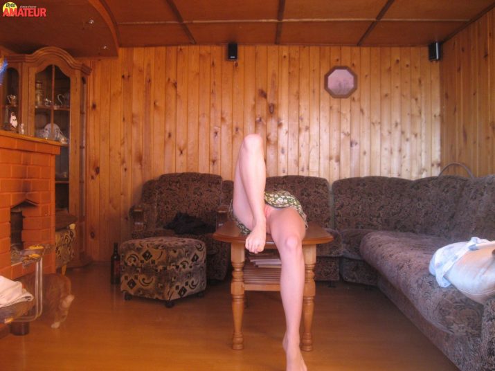 delgada-rubia-desnuda-15