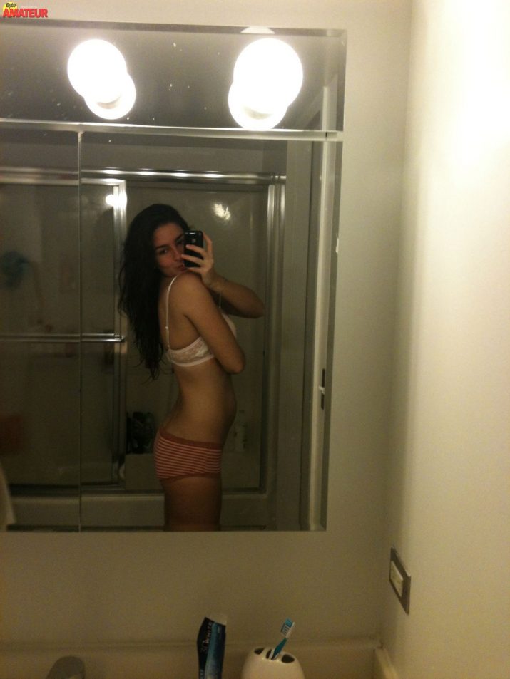 espanola-tetona-desnuda-11