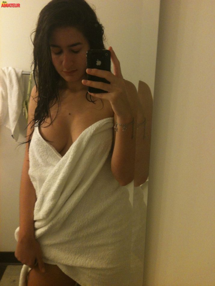 espanola-tetona-desnuda-3