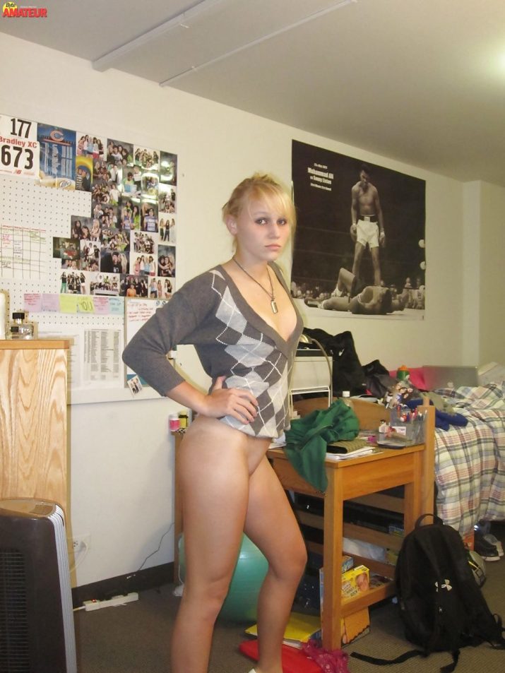 rubia-preciosa-desnuda-8