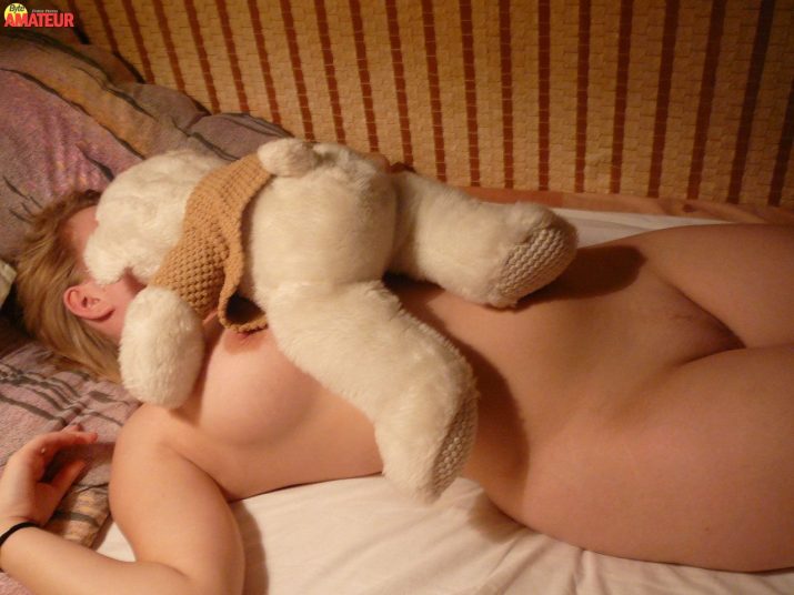 rubia-tetona-desnuda-24