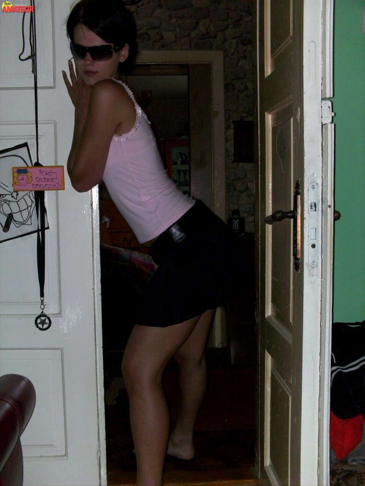 Alta delgada y desnuda (24)