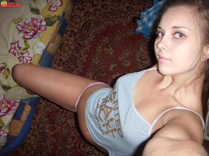 Ardiente rubia desnuda (27)