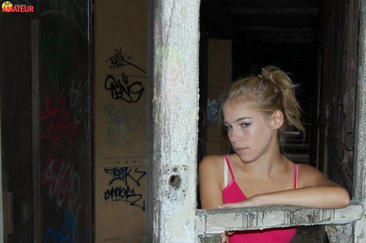 Rubia angelical desnuda (33)