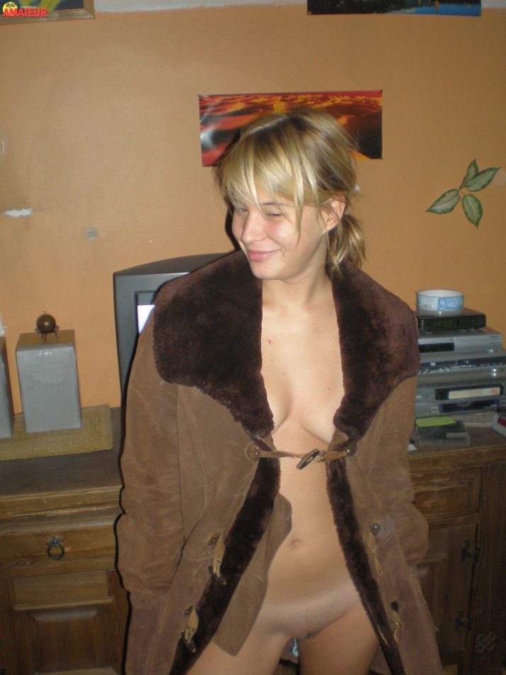 dulce-rubia-desnuda-19