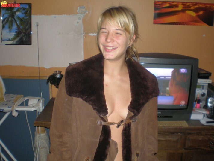 dulce-rubia-desnuda-5