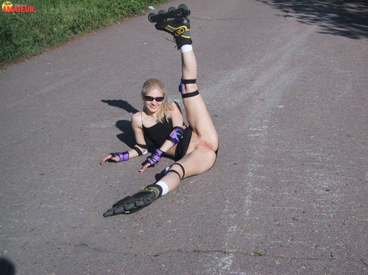 exhibicionista-rubia-tetona-50