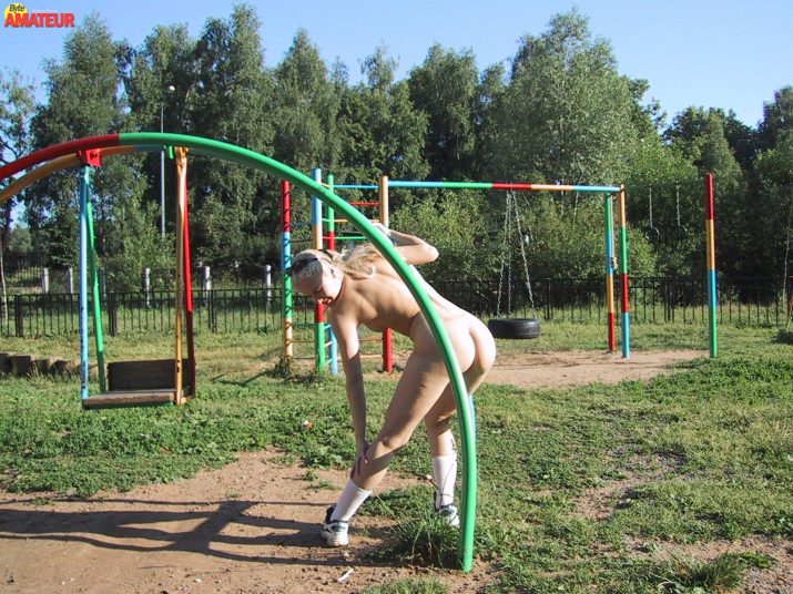 exhibicionista-rubia-tetona-58
