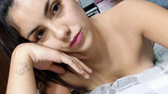 Argenta con fijación por mostrar la cola