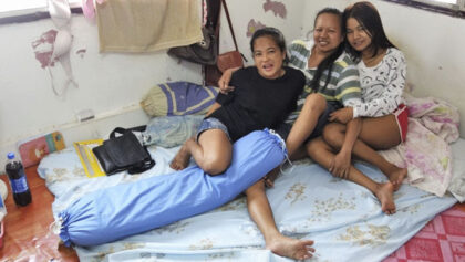 La familia que se prostituye unida permanece unida